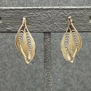 Pierced Earrings Silver Leaf Filigree Textured Wire Curved Retro BoHo Autumn